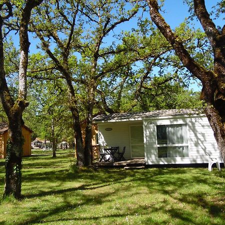 Payrac Camping Les Paillotes מראה חיצוני תמונה